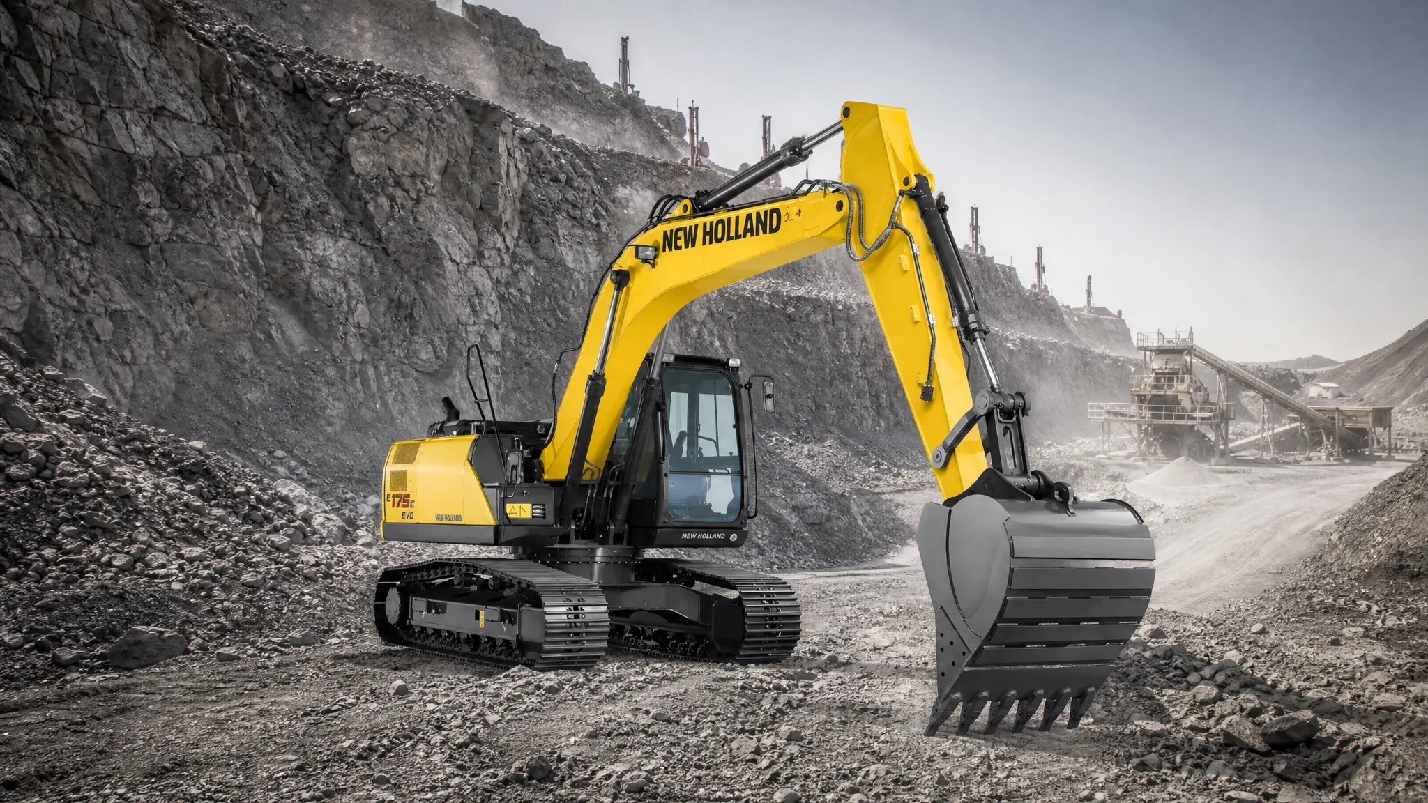 Excavadora hidráulica New Holland E175C EVO — Canteras y agregados