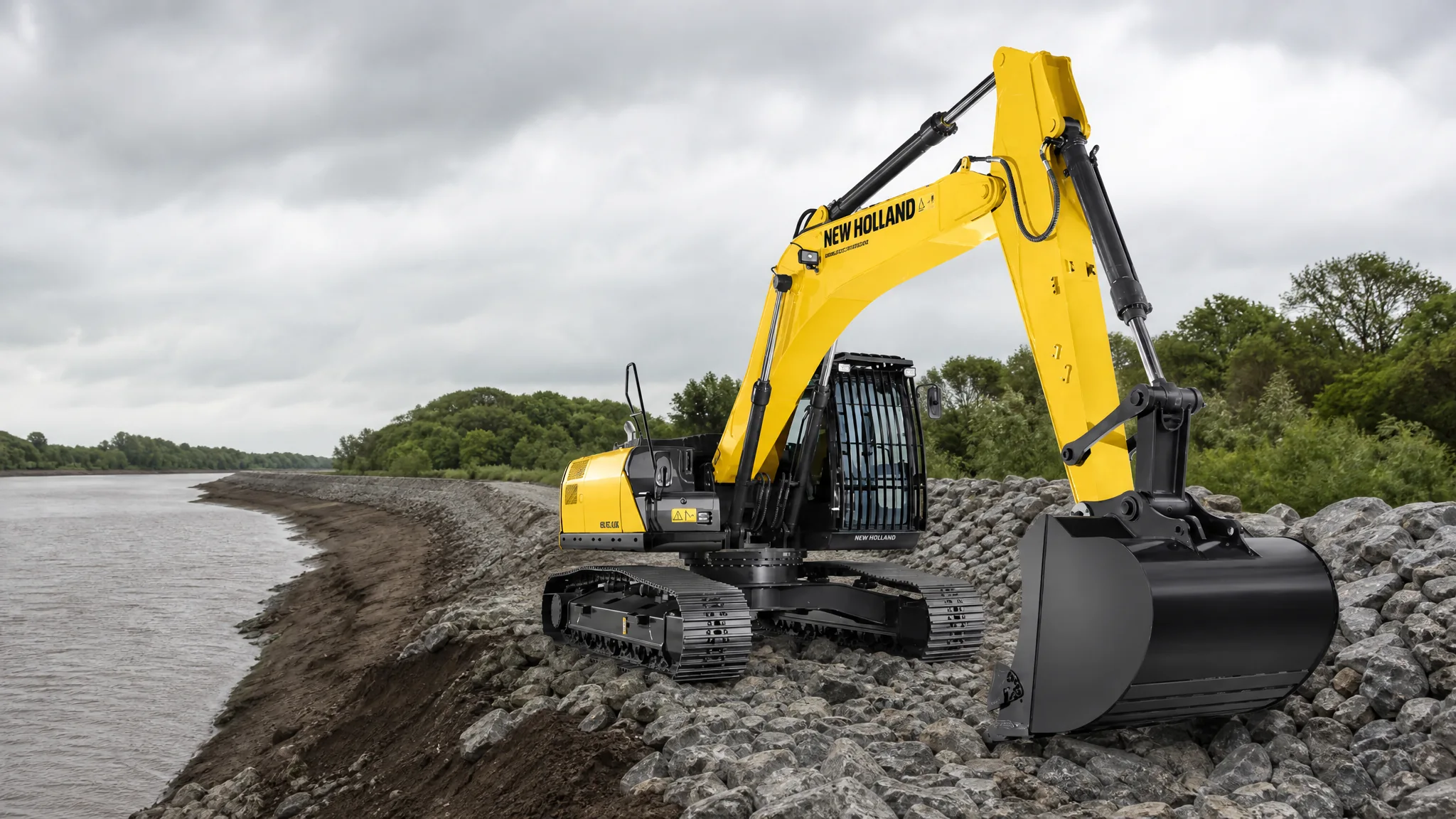 Excavadora hidráulica New Holland E245C EVO — Obras hidráulicas y control de inundaciones